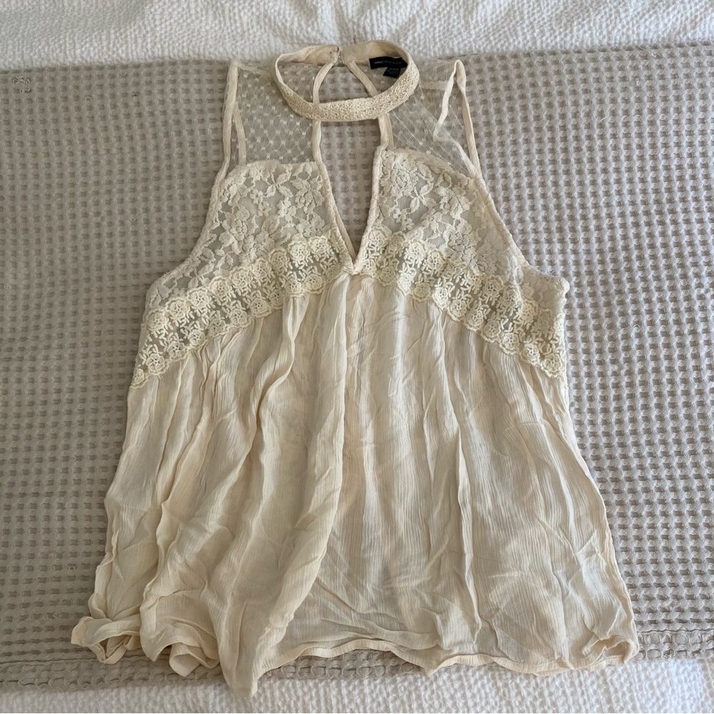 American Eagle lace top